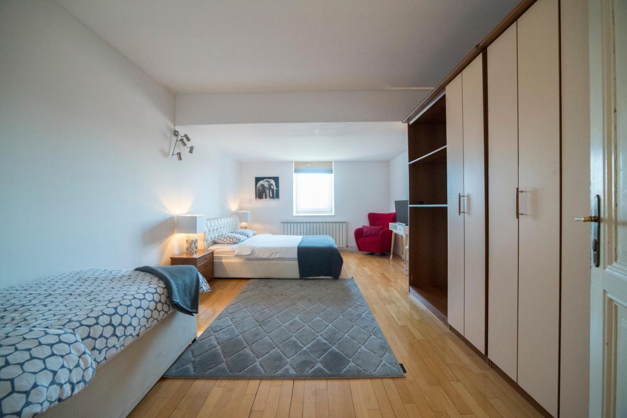 Octogon Apartment Zagreb Buitenkant foto