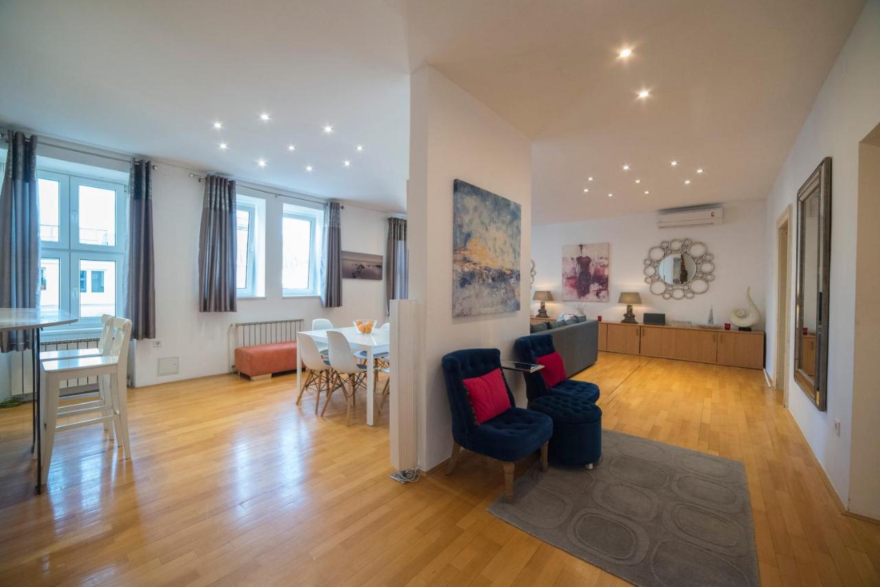 Octogon Apartment Zagreb Buitenkant foto