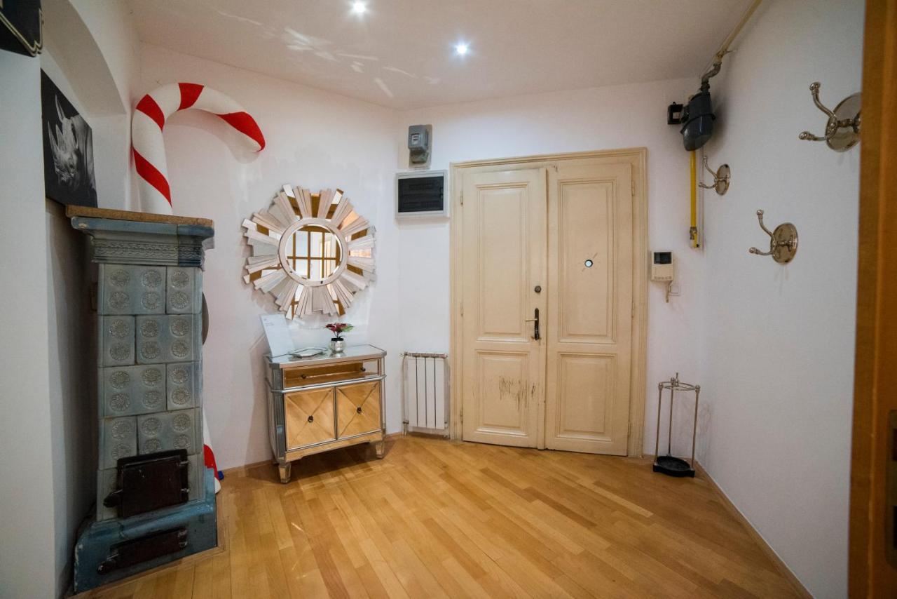 Octogon Apartment Zagreb Buitenkant foto